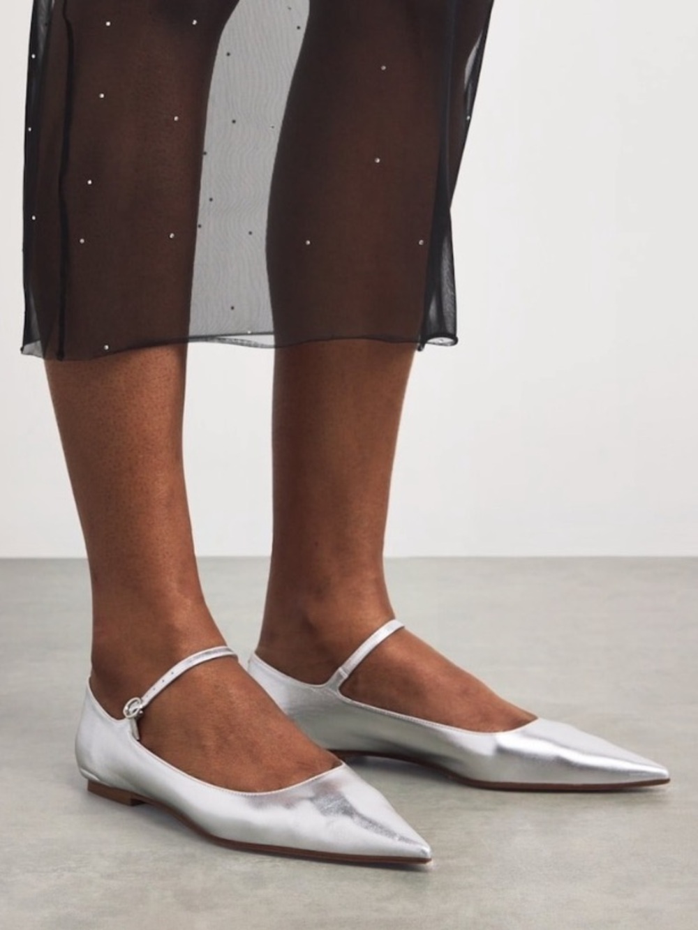 New AEYDE Cleo Pointed Toe Mary Jane Flat in Silver, Size 37 / US 7